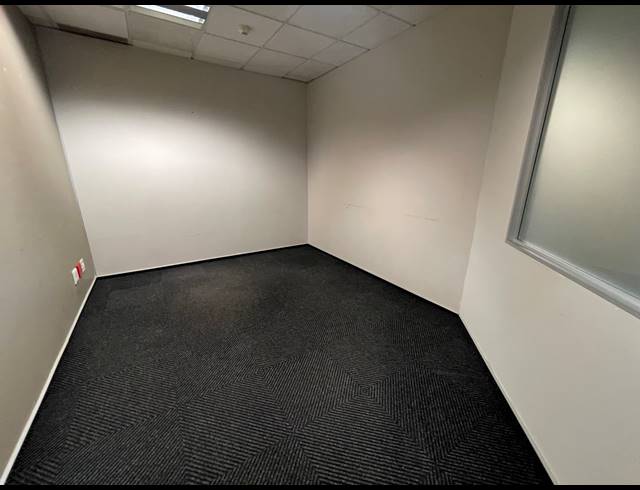 542M² OFFICE TO LET IN PARKTOWN
